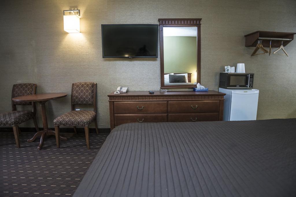 Gate Hotel Mississauga